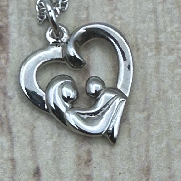 Silver Mother and Child in the Shape of a Heart - Picture 6 of 6